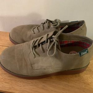 Bass Brockton Taupe Suede Oxford Casual Dress Shoes Boys Size 4 GUC